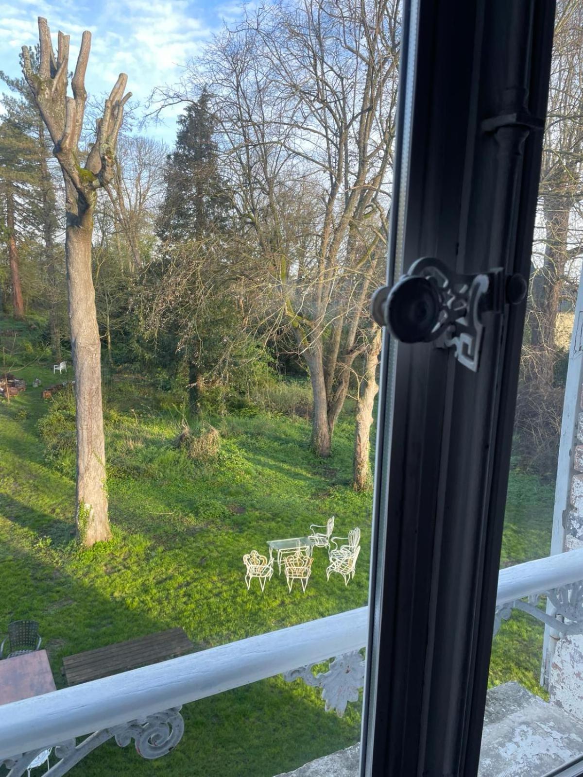 Yxie - Manoir Des Arts Bed & Breakfast Villeblevin Rom bilde
